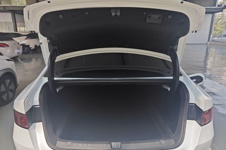 Used BYD Qin PLUS 2021 DM-i 120KM Prestige Model Trunk
