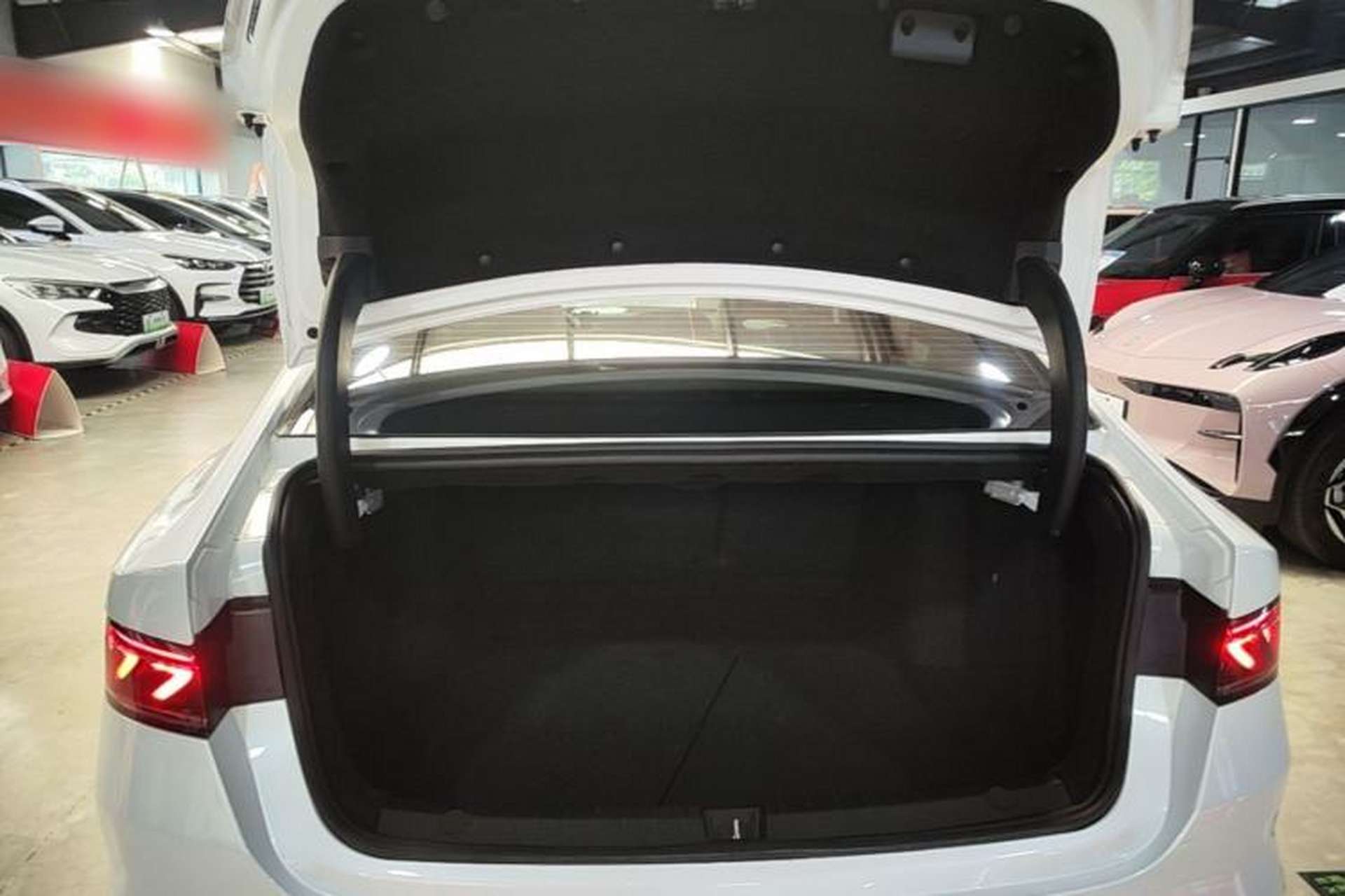 Used BYD Qin PLUS 2021 EV 500KM Luxury Model Trunk
