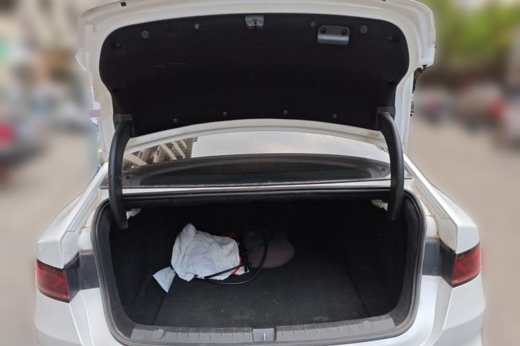 Used BYD Qin PLUS 2021 EV 400KM Luxury Model Trunk