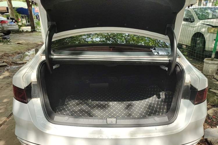 Used BYD Qin PLUS 2021 EV 600KM Flagship Model Trunk