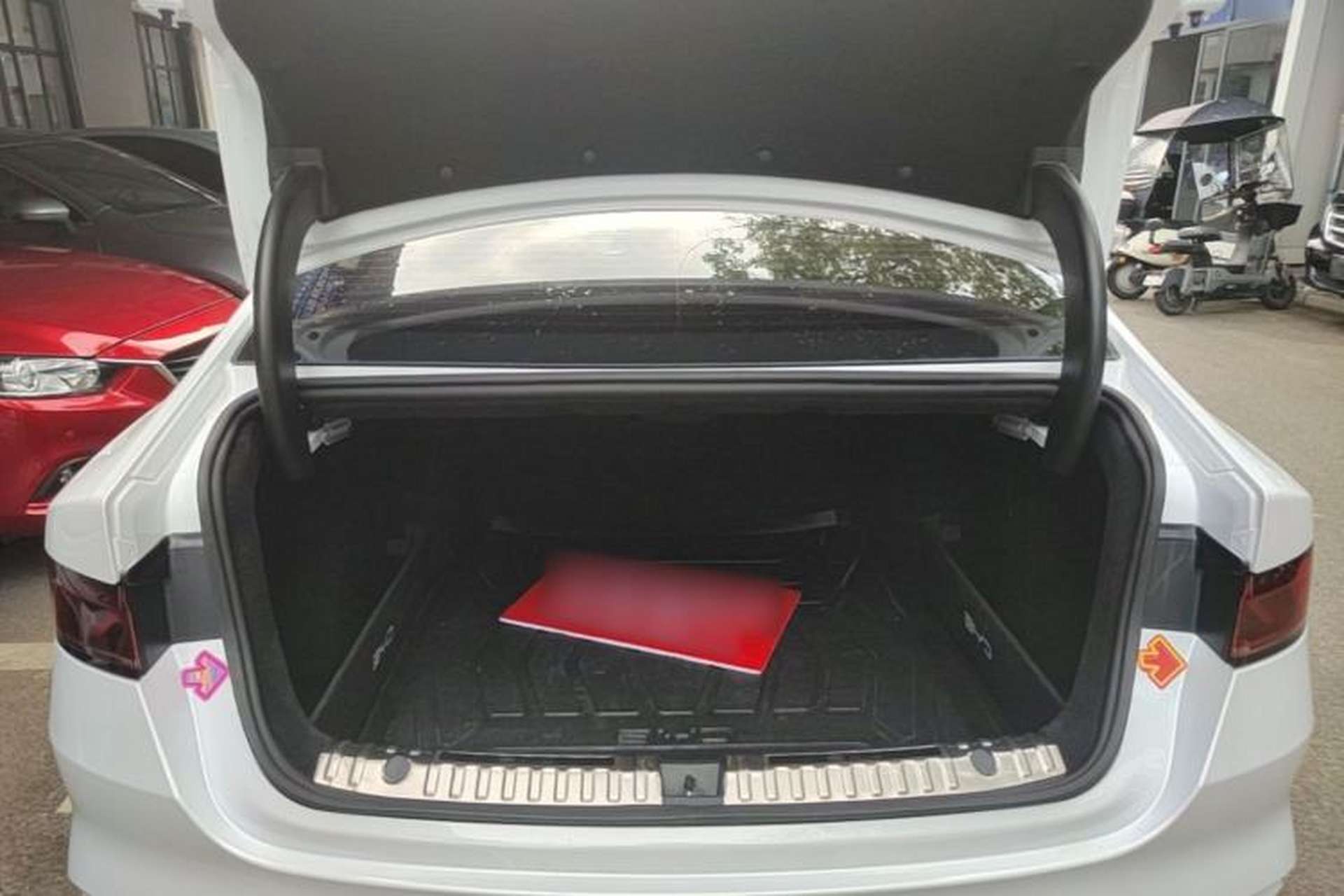 Used BYD Qin PLUS 2021 EV 500KM Luxury Model Trunk