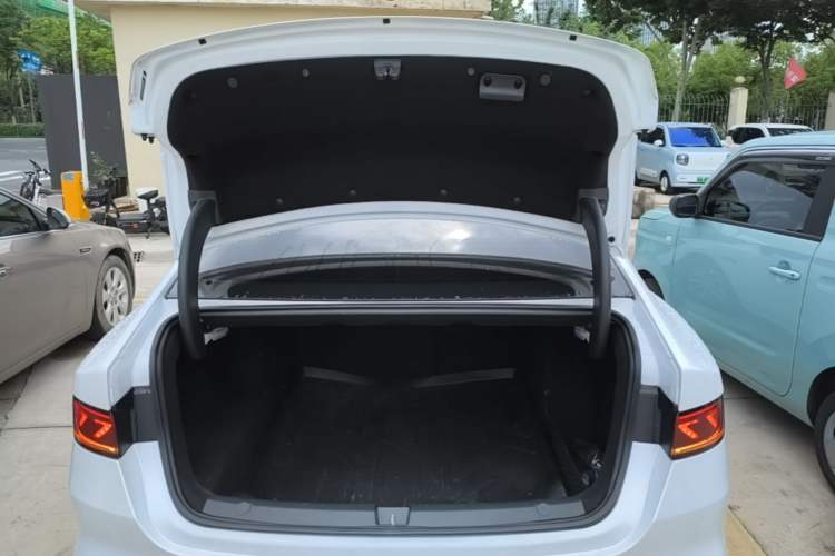 Used BYD Qin PLUS 2021 DM-i 55KM Prestige Model Trunk