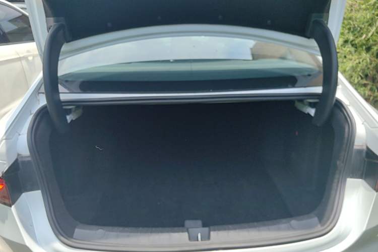 Used BYD Qin PLUS 2021 EV 400KM Leading Comfort Edition Trunk