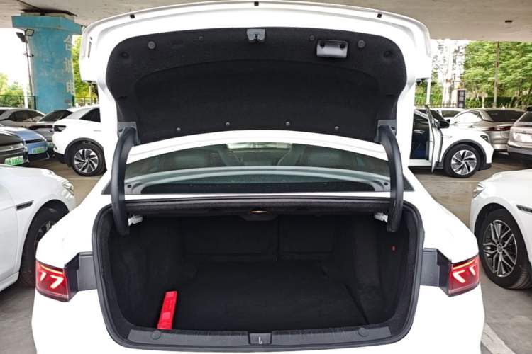 Used BYD Qin PLUS 2021 EV 500KM Luxury Model Trunk