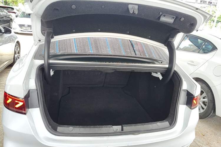 Used BYD Qin PLUS 2021 EV 400KM Luxury Model Trunk