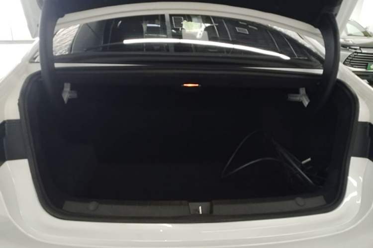 Used BYD Qin PLUS 2021 DM-i 55KM Flagship Model Trunk