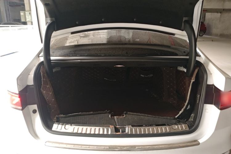 Used BYD Qin PLUS 2021 EV 600KM Flagship Model Trunk