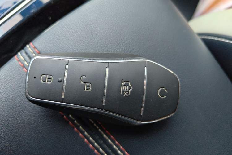 Used BYD Qin PLUS 2021 EV 400KM Luxury Model Vehicle Key