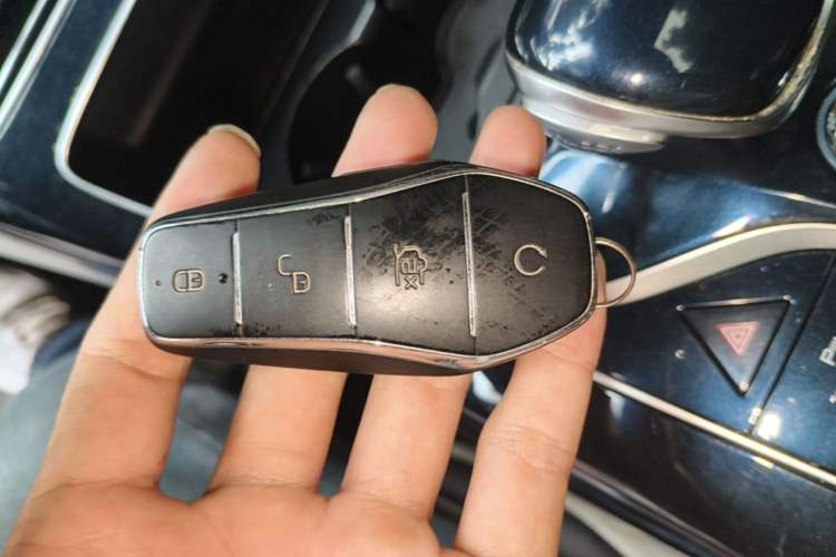 Used BYD Qin PLUS 2021 EV 400KM Luxury Model Vehicle Key