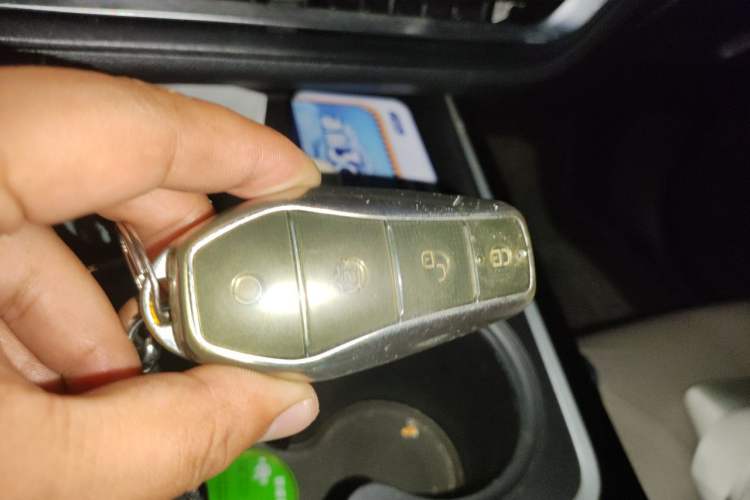 Used BYD Qin PLUS 2021 EV 400KM Leading Comfort Edition Vehicle Key