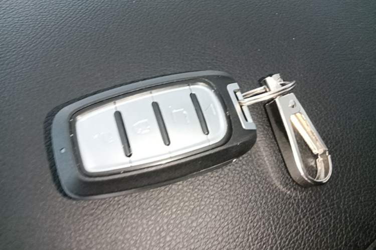 Used BYD Qin PLUS 2021 EV 400KM Leading Comfort Edition Vehicle Key