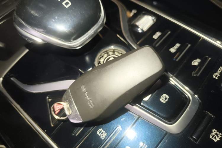 Used BYD Qin PLUS 2021 DM-i 55KM Flagship Model Vehicle Key