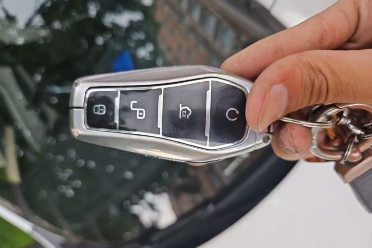 Used BYD Qin PLUS 2021 EV 500KM Luxury Model Vehicle Key