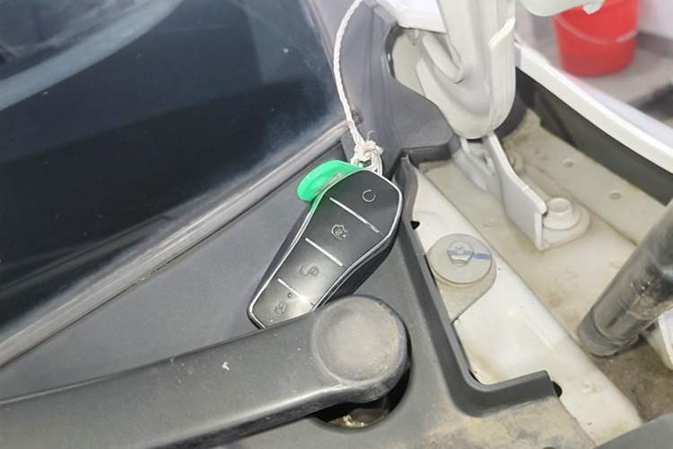 Used BYD Qin PLUS 2021 EV 500KM Luxury Model Vehicle Key