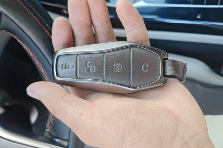 Used BYD Qin PLUS 2021 EV 500KM Luxury Model Vehicle Key
