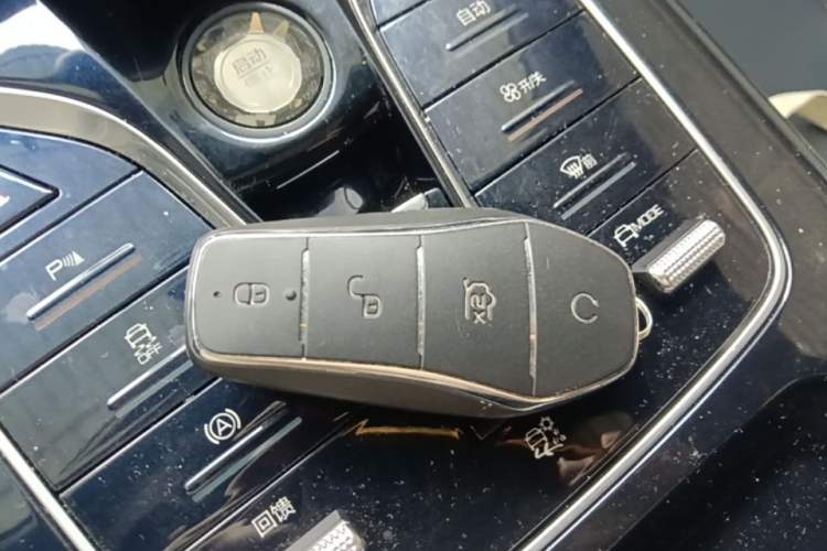 Used BYD Qin PLUS 2021 EV 400KM Luxury Model Vehicle Key