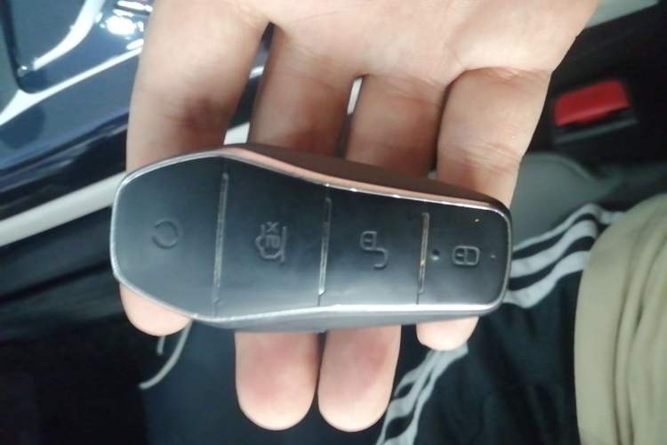 Used BYD Qin PLUS 2021 EV 400KM Luxury Model Vehicle Key