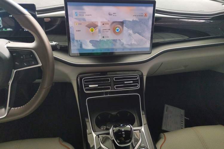 Used BYD Qin PLUS 2023 Champion Edition DM-i 120KM Beyond Model Audio And AC Panel