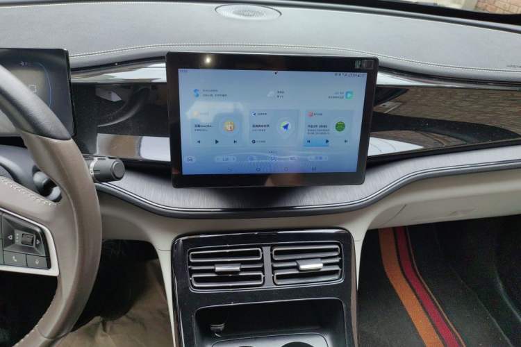 Used BYD Qin PLUS 2023 Champion Edition DM-i 55KM Leading Model Audio And AC Panel