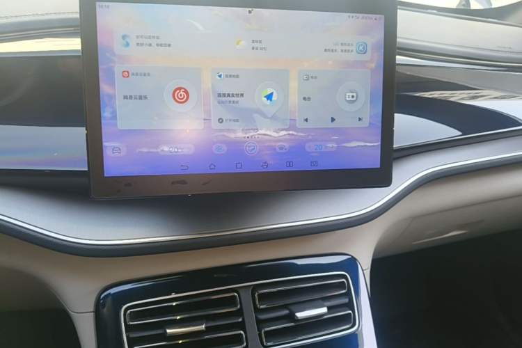 Used BYD Qin PLUS 2023 Champion Edition DM-i 55KM Superior Model Audio And AC Panel