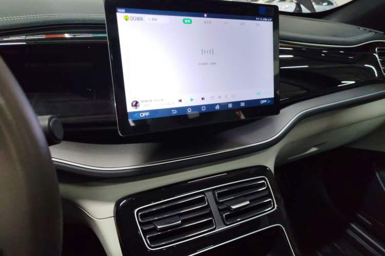 Used BYD Qin PLUS 2023 Champion Edition DM-i 120KM Leading Model Audio And AC Panel