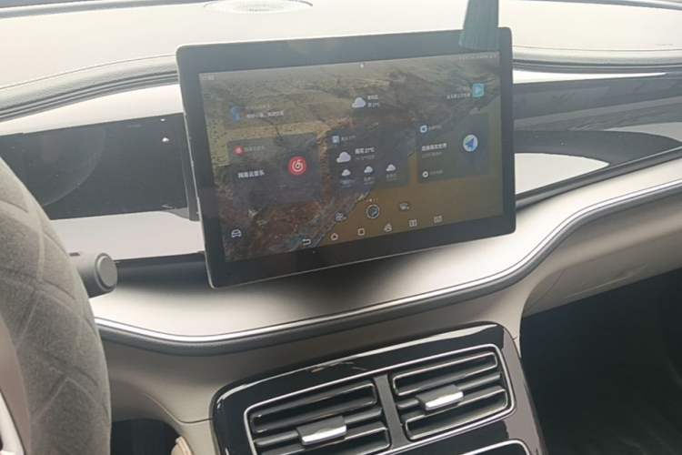 Used BYD Qin PLUS 2023 Champion Edition DM-i 55KM Superior Model Audio And AC Panel