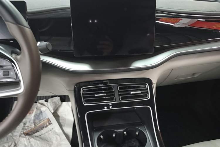 Used BYD Qin PLUS 2023 Champion Edition EV 510KM Leading Model Audio And AC Panel