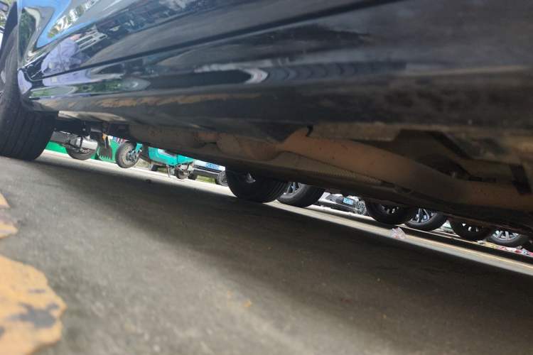 Used BYD Qin PLUS 2023 Champion Edition DM-i 55KM Leading Model Chassis Front Right