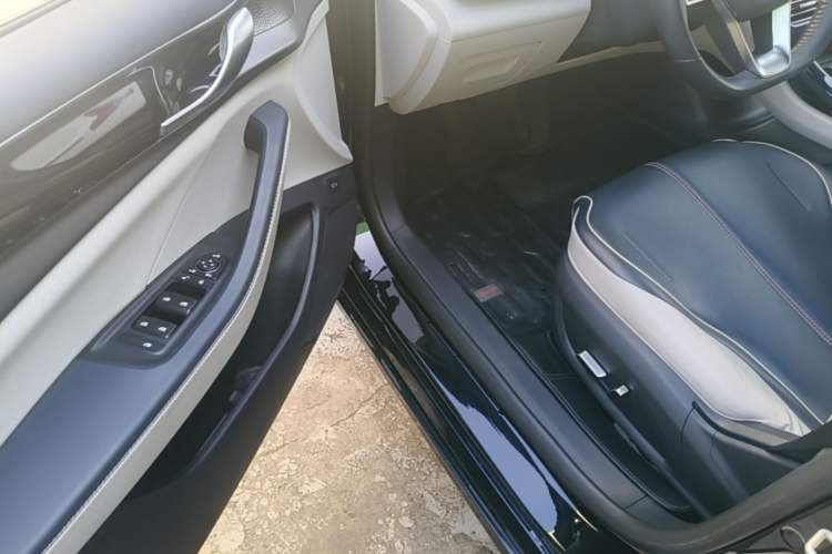 Used BYD Qin PLUS 2023 Champion Edition DM-i 55KM Superior Model Driver Seat