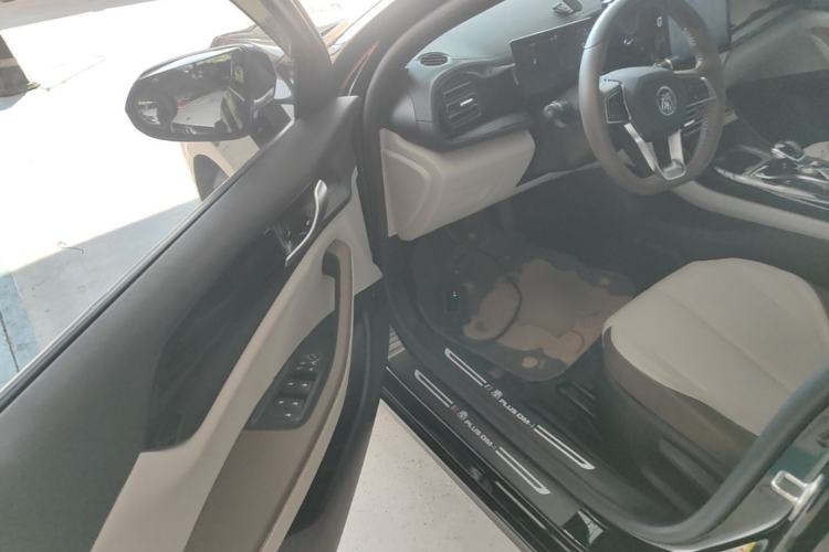 Used BYD Qin PLUS 2023 Champion Edition DM-i 55KM Leading Model Driver Seat