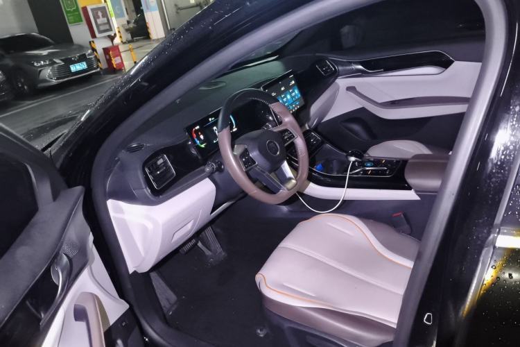 Used BYD Qin PLUS 2023 Champion Edition DM-i 120KM Leading Model Driver Seat