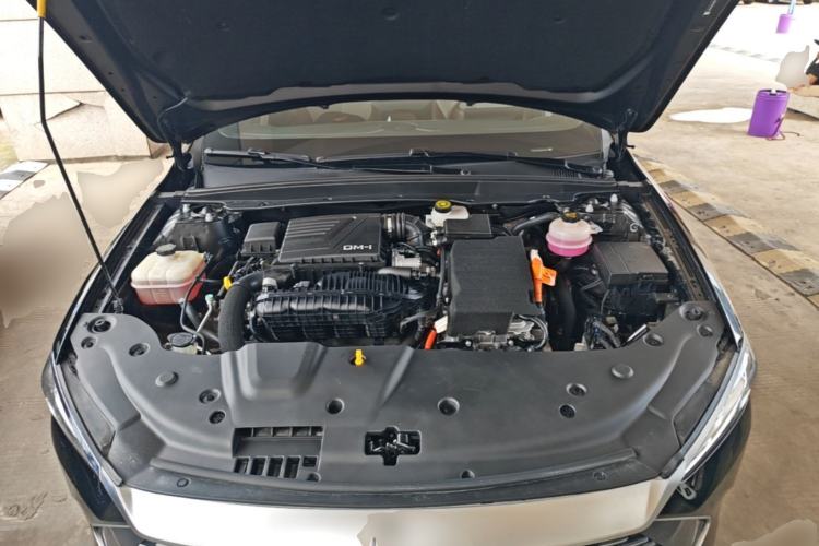 Used BYD Qin PLUS 2023 Champion Edition DM-i 55KM Leading Model Engine Bay