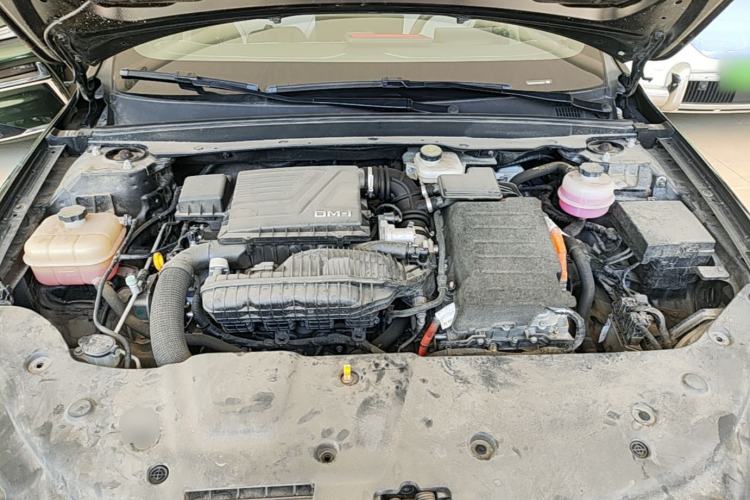 Used BYD Qin PLUS 2023 Champion Edition DM-i 120KM Beyond Model Engine Bay