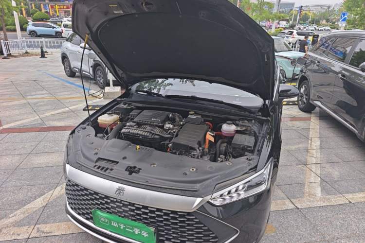 Used BYD Qin PLUS 2023 Champion Edition DM-i 55KM Leading Model Engine Bay Left