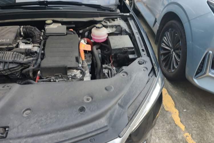 Used BYD Qin PLUS 2023 Champion Edition DM-i 55KM Leading Model Engine Bay Left