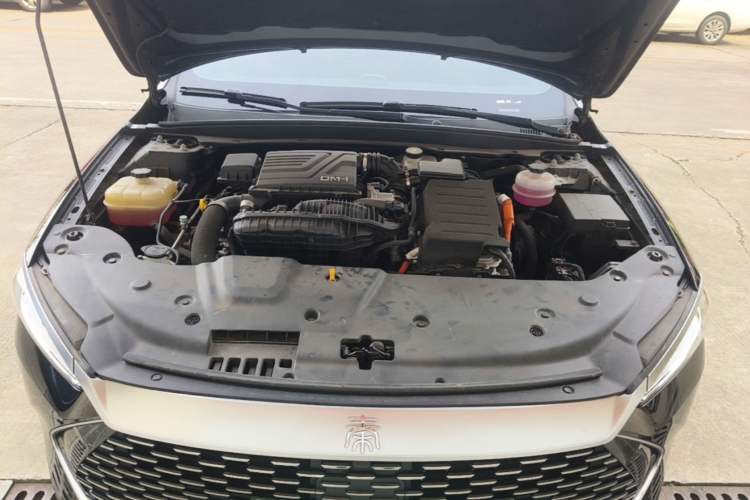 Used BYD Qin PLUS 2023 Champion Edition DM-i 55KM Leading Model Engine Bay