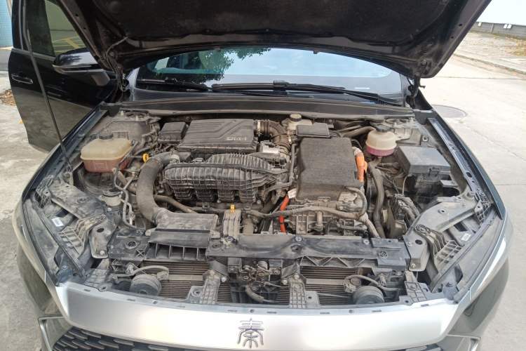 Used BYD Qin PLUS 2023 Champion Edition DM-i 55KM Leading Model Engine Bay