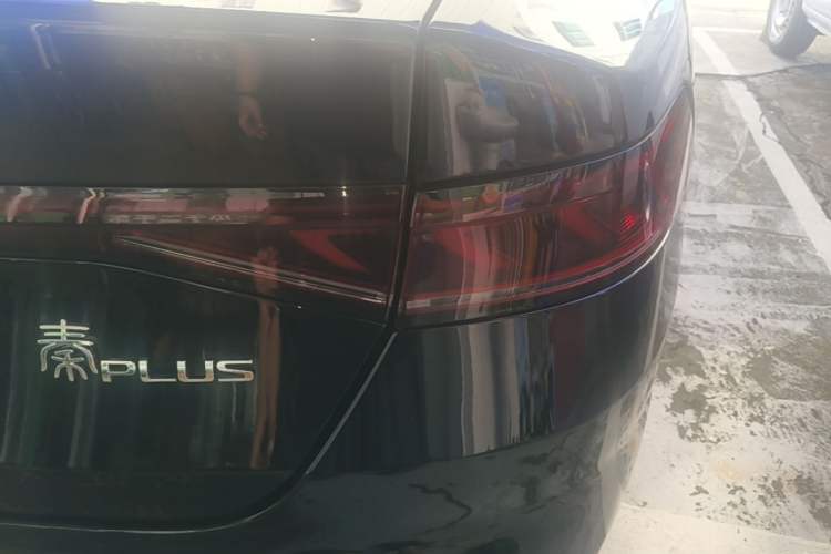 Used BYD Qin PLUS 2023 Champion Edition DM-i 55KM Superior Model Exterior 3