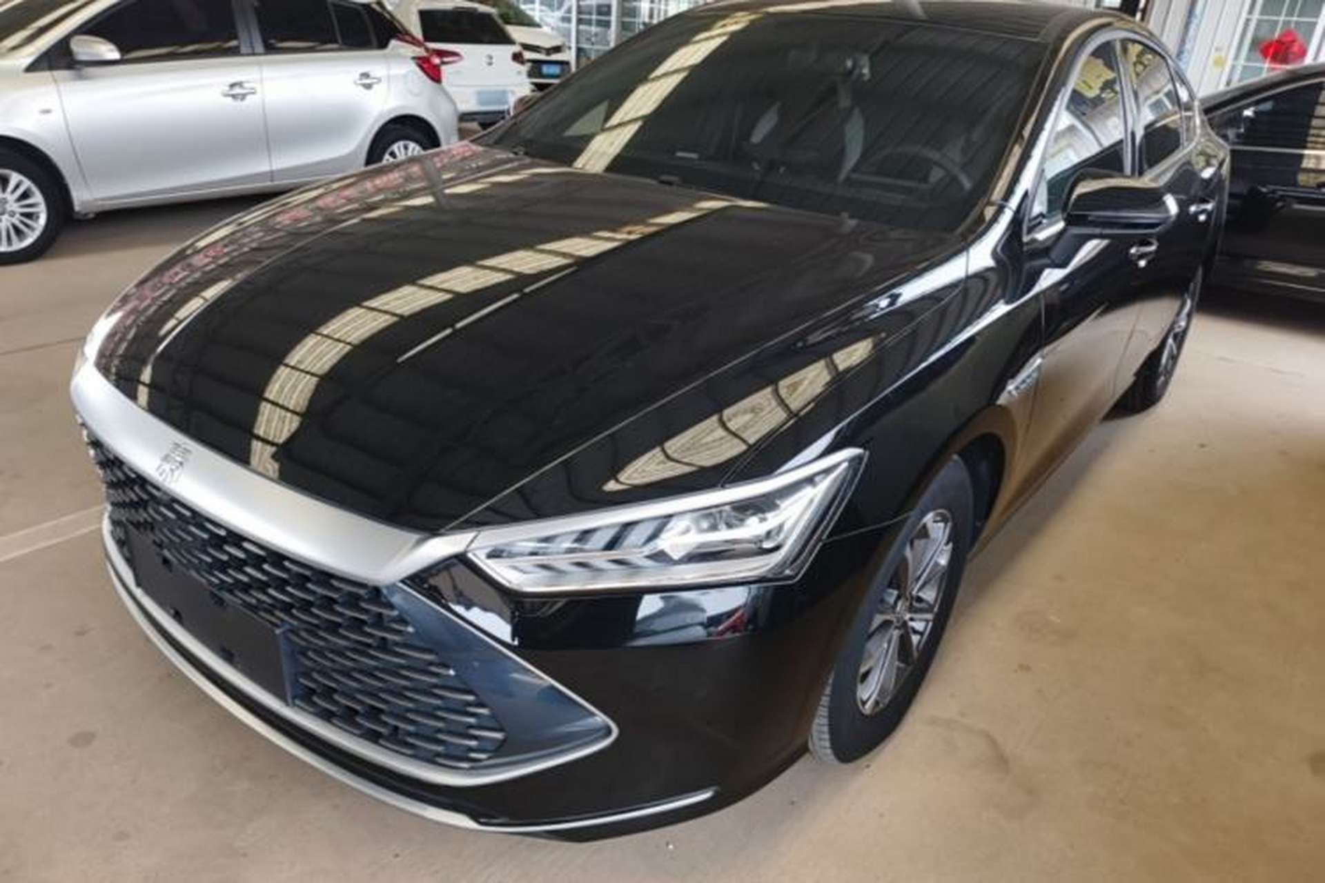 Used BYD Qin PLUS 2023 Champion Edition DM-i 55KM Leading Model Front Left 45 Deg