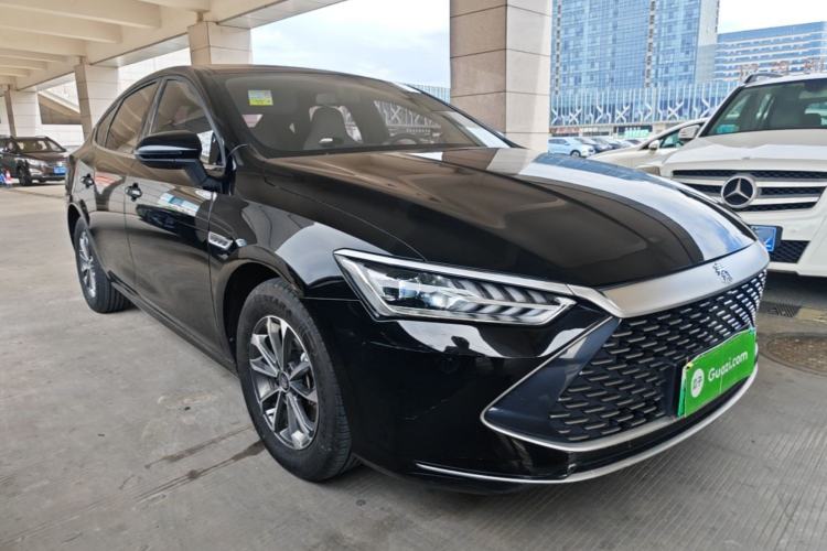 Used BYD Qin PLUS 2023 Champion Edition DM-i 55KM Leading Model Front Right 45 Deg
