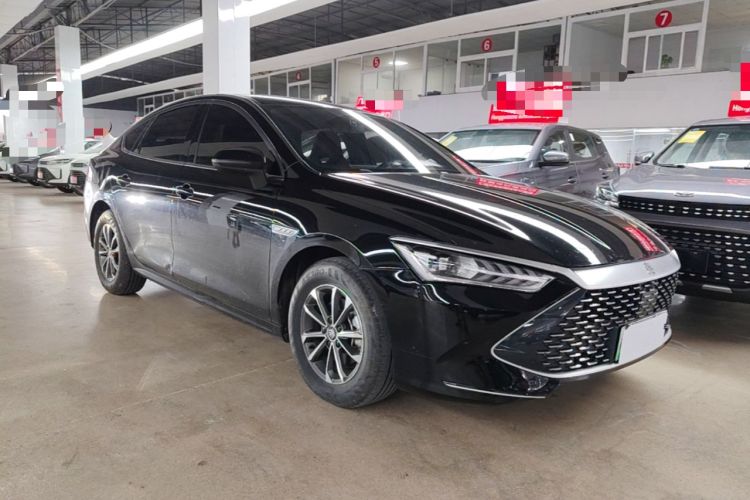 Used BYD Qin PLUS 2023 Champion Edition DM-i 55KM Leading Model Front Right 45 Deg