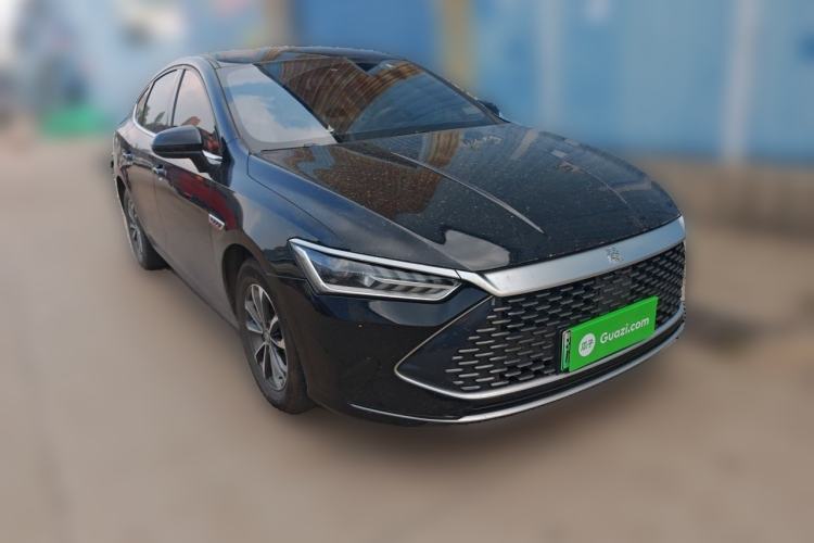 Used BYD Qin PLUS 2023 Champion Edition DM-i 55KM Leading Model Front Right 45 Deg