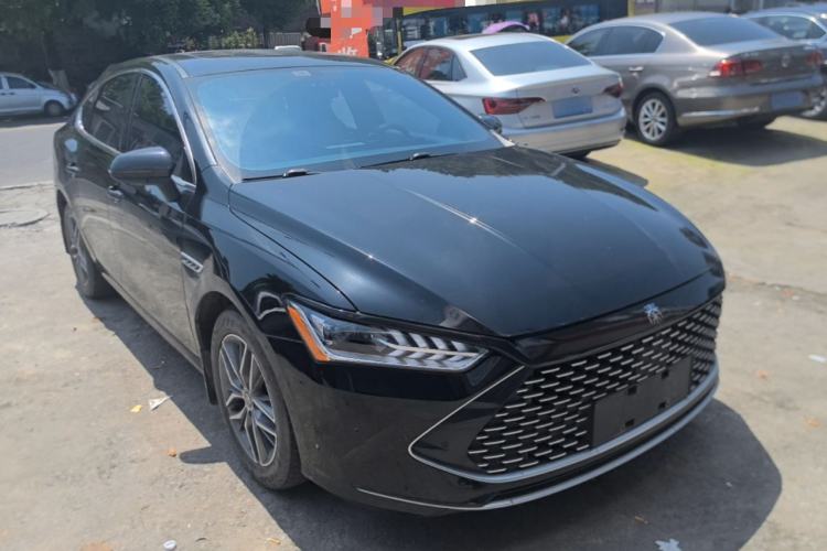 Used BYD Qin PLUS 2023 Champion Edition DM-i 55KM Superior Model Front Right 45 Deg