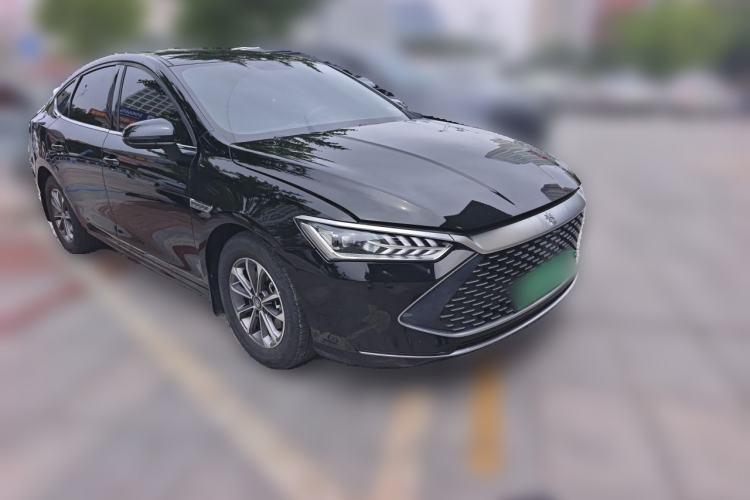 Used BYD Qin PLUS 2023 Champion Edition DM-i 55KM Leading Model Front Right 45 Deg