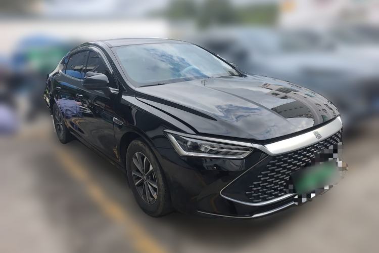 Used BYD Qin PLUS 2023 Champion Edition DM-i 55KM Leading Model Front Right 45 Deg