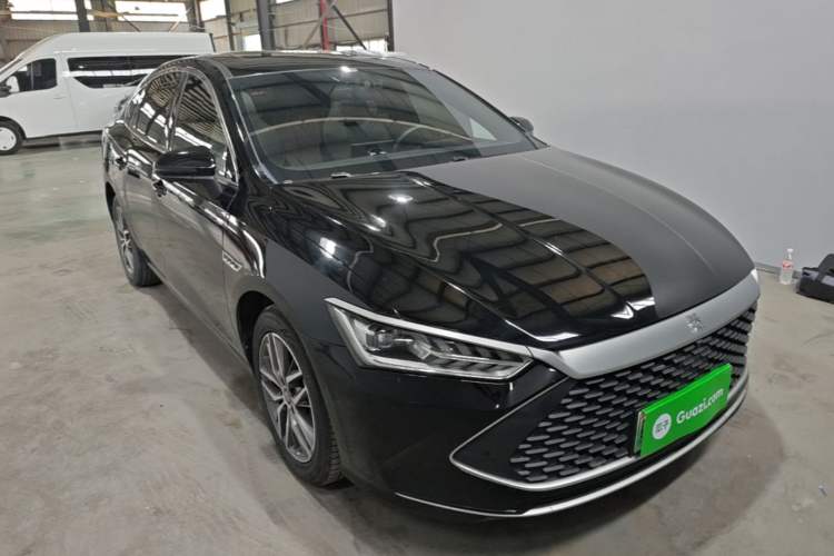 Used BYD Qin PLUS 2023 Champion Edition DM-i 55KM Superior Model Front Right 45 Deg
