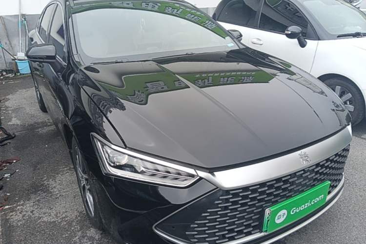 Used BYD Qin PLUS 2023 Champion Edition DM-i 55KM Superior Model Front Right 45 Deg