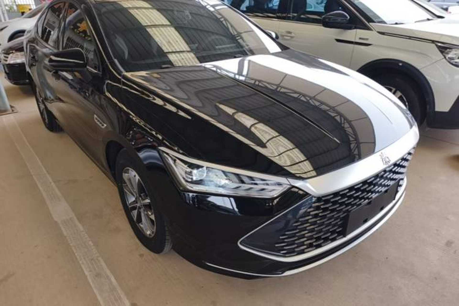Used BYD Qin PLUS 2023 Champion Edition DM-i 55KM Leading Model Front Right 45 Deg