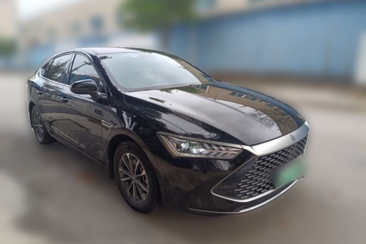Used BYD Qin PLUS 2023 Champion Edition DM-i 55KM Leading Model Front Right 45 Deg