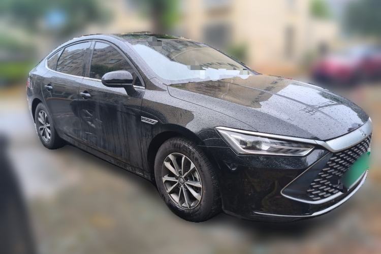 Used BYD Qin PLUS 2023 Champion Edition DM-i 55KM Leading Model Front Right 45 Deg